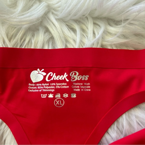 Cheek Boss Red Seamless Thong Panties - Picture 3 of 3